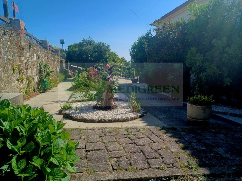 Moradia T4 para Venda em Pessegueiro do Vouga Foto 38