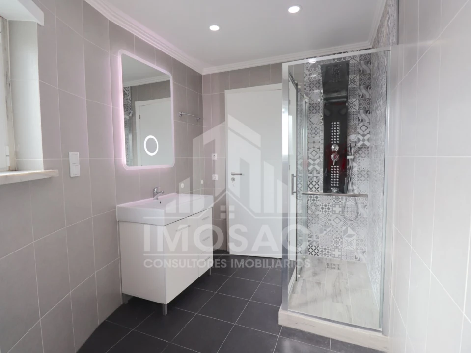 Moradia T3 para Venda em Ericeira Foto 11