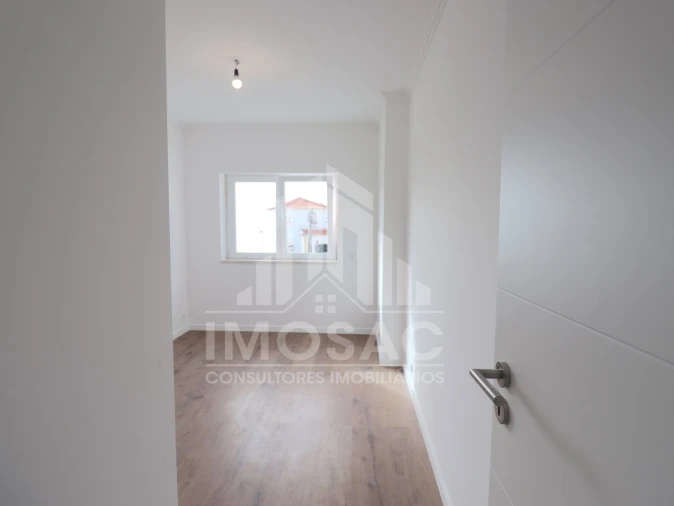 Moradia T3 para Venda em Ericeira Foto 24