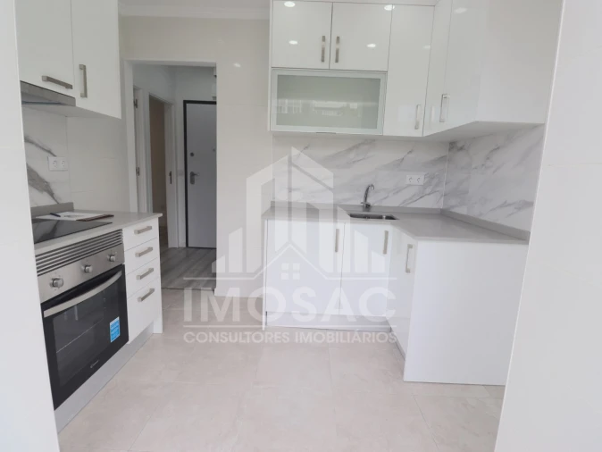 Apartamento T1 para Venda em Arroios Foto 1
