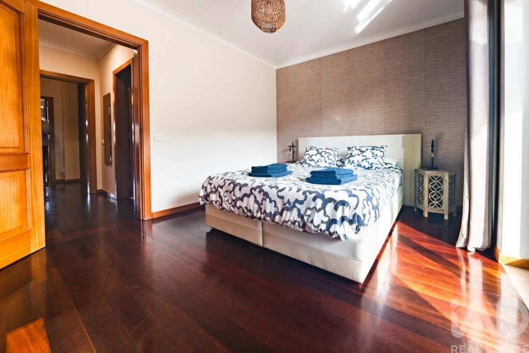 Apartamento T3 para Venda em São Martinho do Porto Foto 18