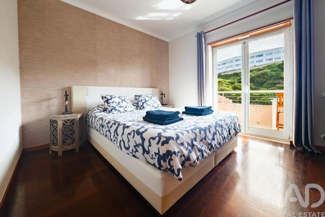 Apartamento T3 para Venda em São Martinho do Porto Foto 17