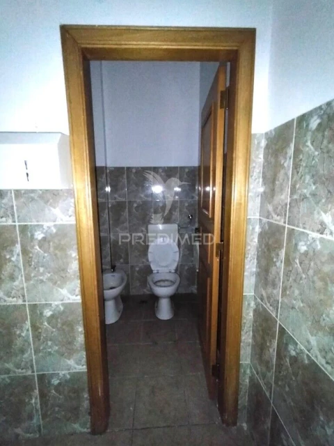 Loja para Venda em Queluz e Belas