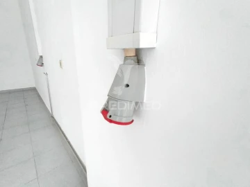 Loja para Venda em Queluz e Belas