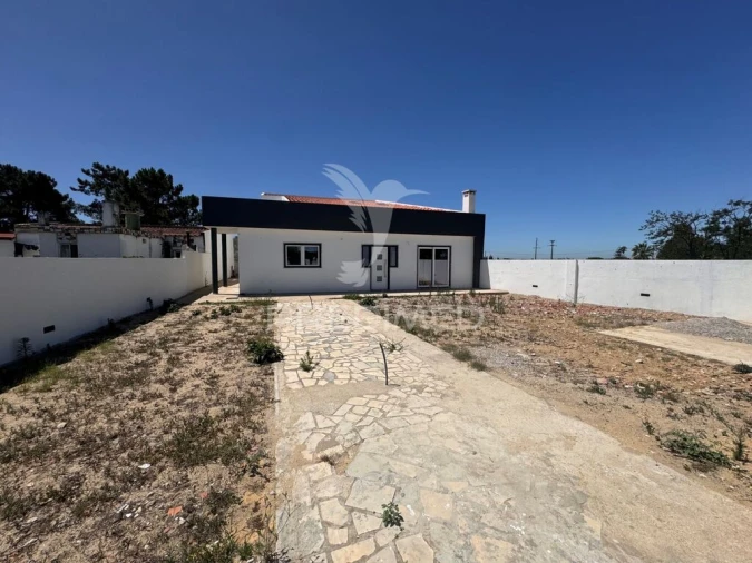 Moradia T3 para Venda em Atalaia e Alto Estanqueiro-Jardia Foto 2