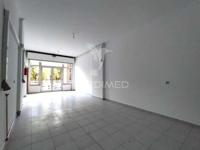 Loja para Arrendamento em Queluz e Belas Foto 12