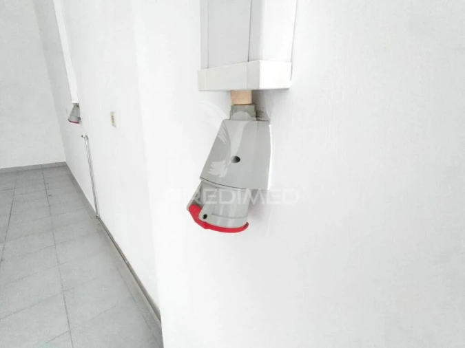 Loja para Arrendamento em Queluz e Belas Foto 15