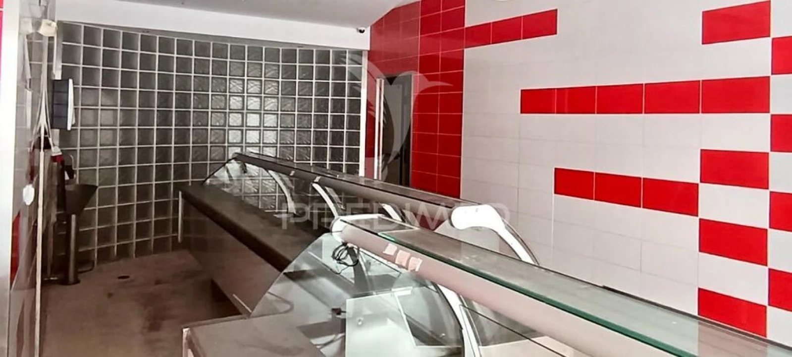 Loja para Arrendamento em Alhos Vedros Foto 7