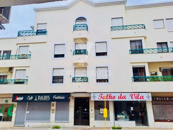 Loja para Arrendamento em Alhos Vedros Foto 12