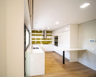 Moradia T3 para Venda em Madalena