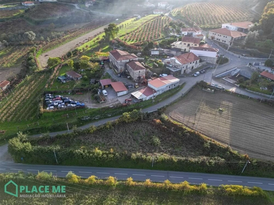 Terreno para Venda em Ferreiros Foto 3