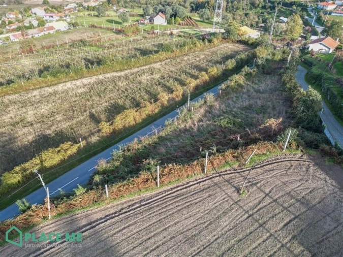 Terreno para Venda em Ferreiros
