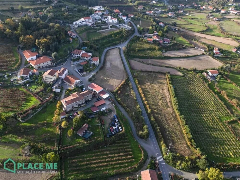 Terreno para Venda em Ferreiros Foto 7