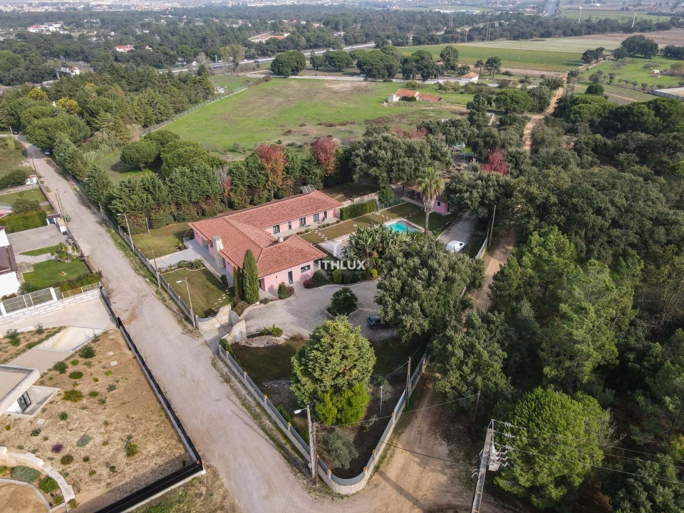 Moradia T6 para Venda em Alhos Vedros Foto 19