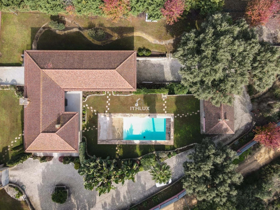 Moradia T6 para Venda em Alhos Vedros Foto 21