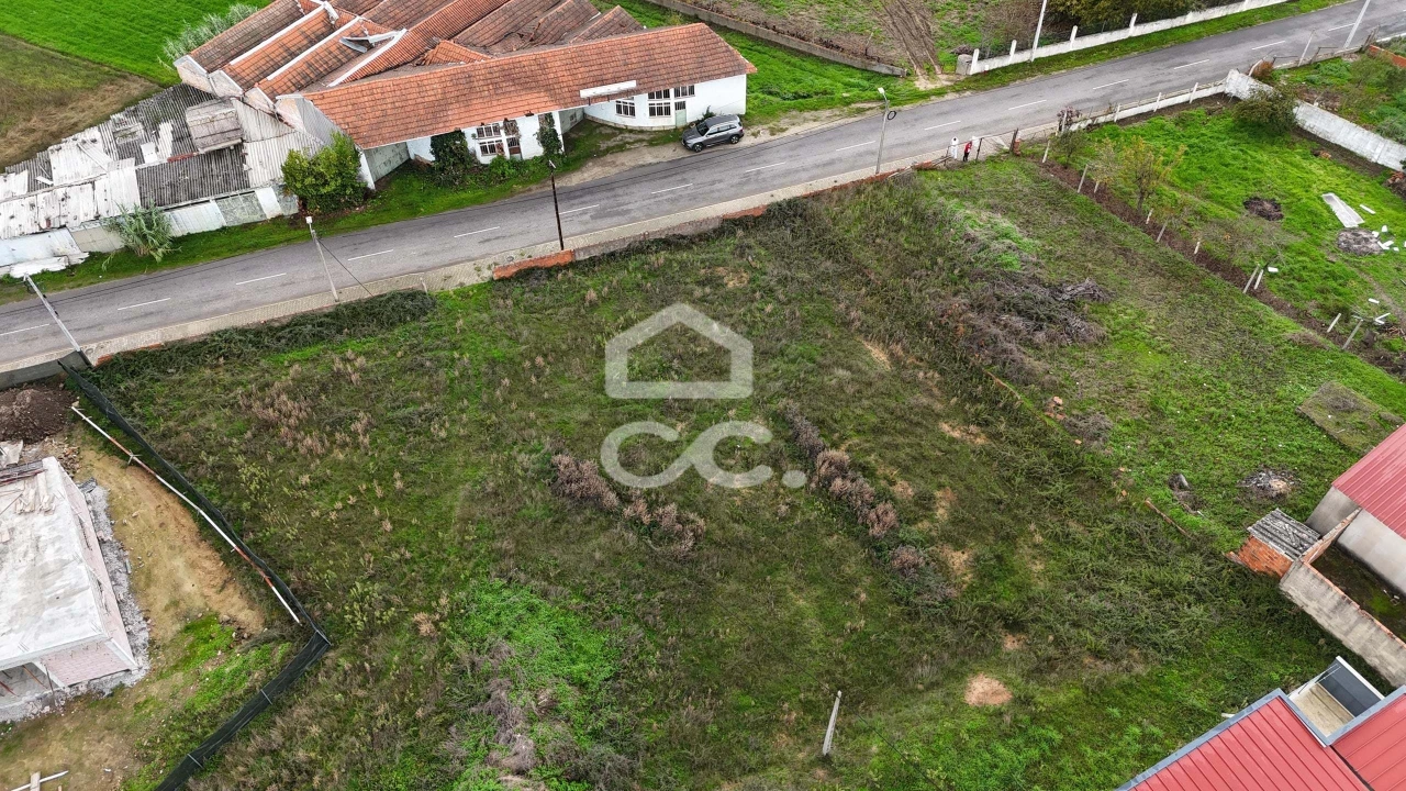 Terreno para Venda em Vilar de Nantes Foto 11
