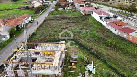 Terreno para Venda em Vilar de Nantes