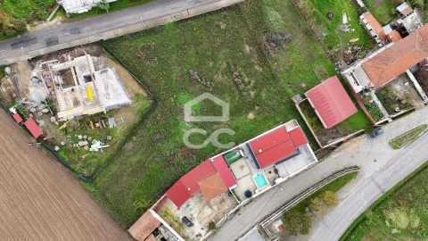 Terreno para Venda em Vilar de Nantes