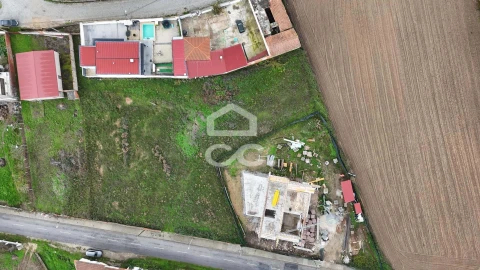 Terreno para Venda em Vilar de Nantes