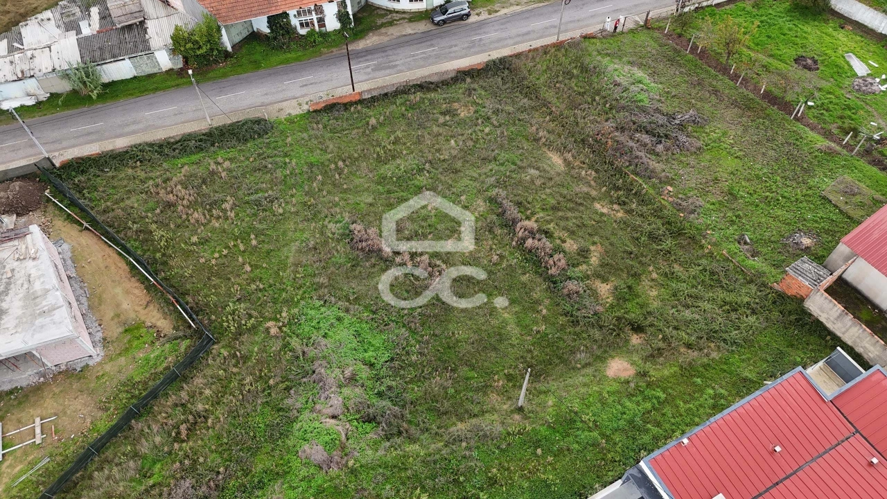 Terreno para Venda em Vilar de Nantes Foto 10