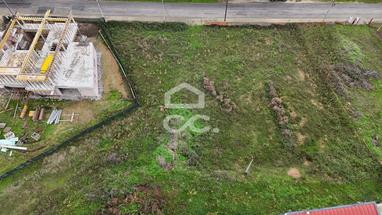 Terreno para Venda em Vilar de Nantes Foto 9