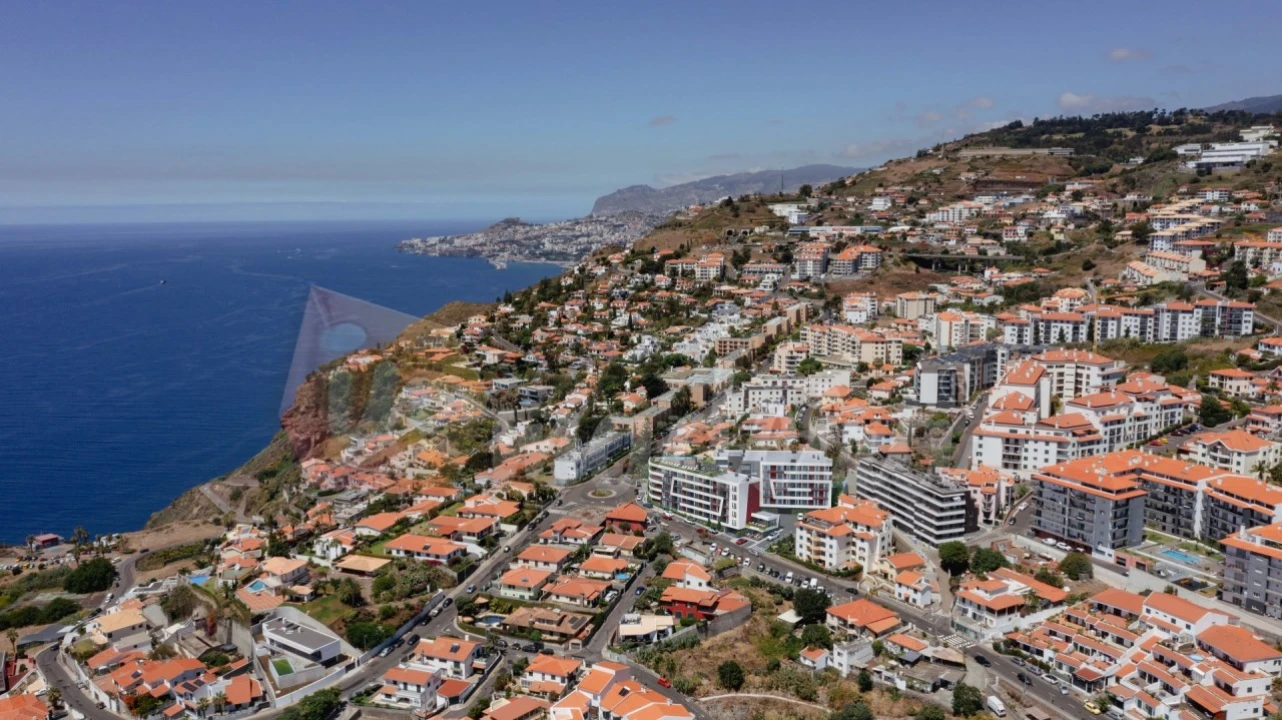 Apartamento T1 para Venda em Caniço Foto 25