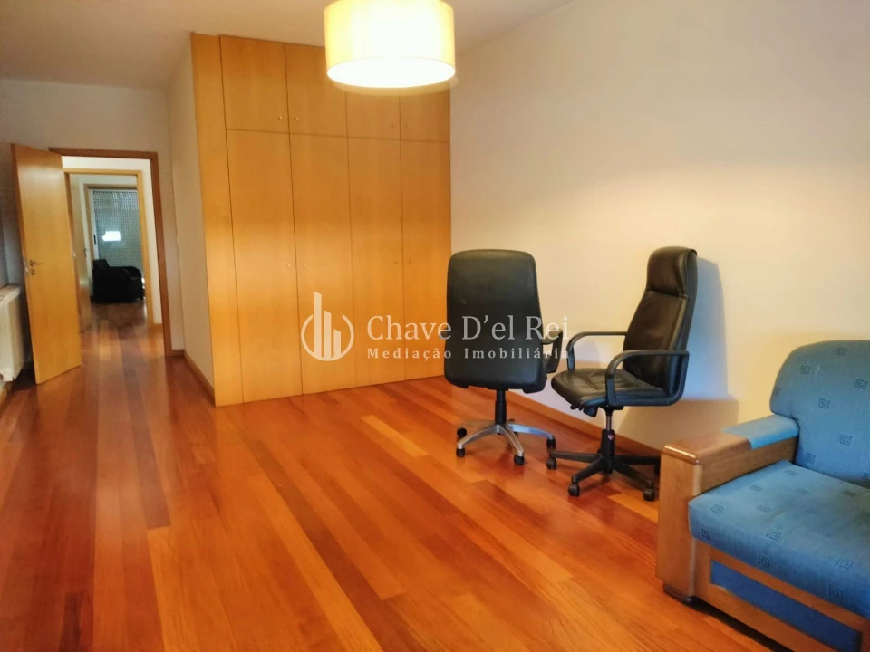 Apartamento T3 para Arrendamento em Viseu Foto 2