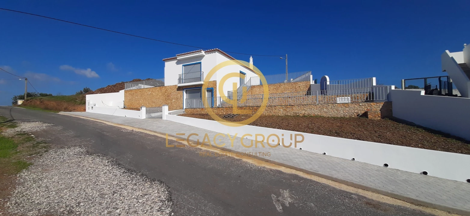 Moradia T3 para Venda em Castro Marim Foto 2