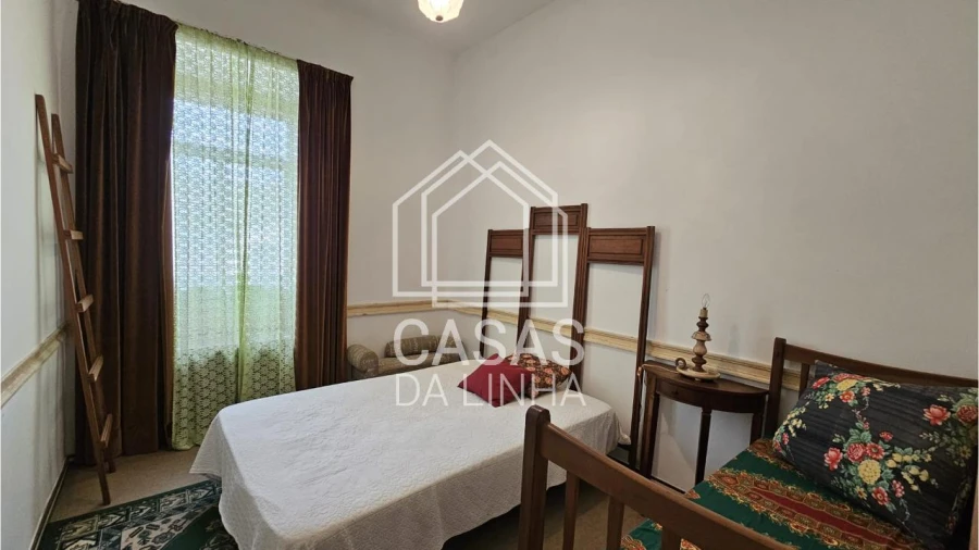 Moradia T8 para Venda em Santo Quintino Foto 18