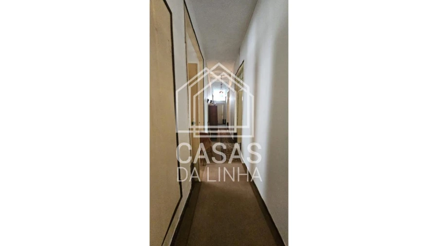 Moradia T8 para Venda em Santo Quintino Foto 24