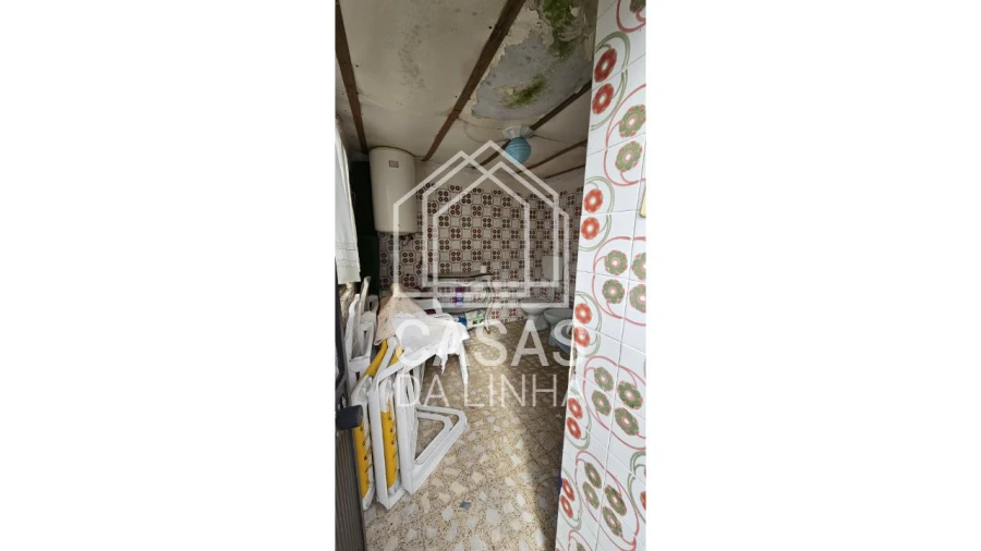 Moradia T8 para Venda em Santo Quintino Foto 25