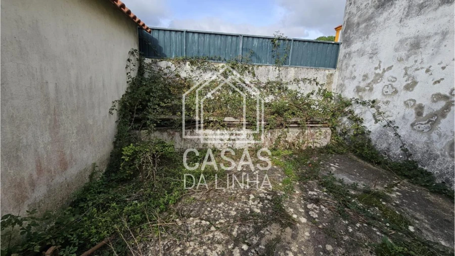 Moradia T8 para Venda em Santo Quintino Foto 27