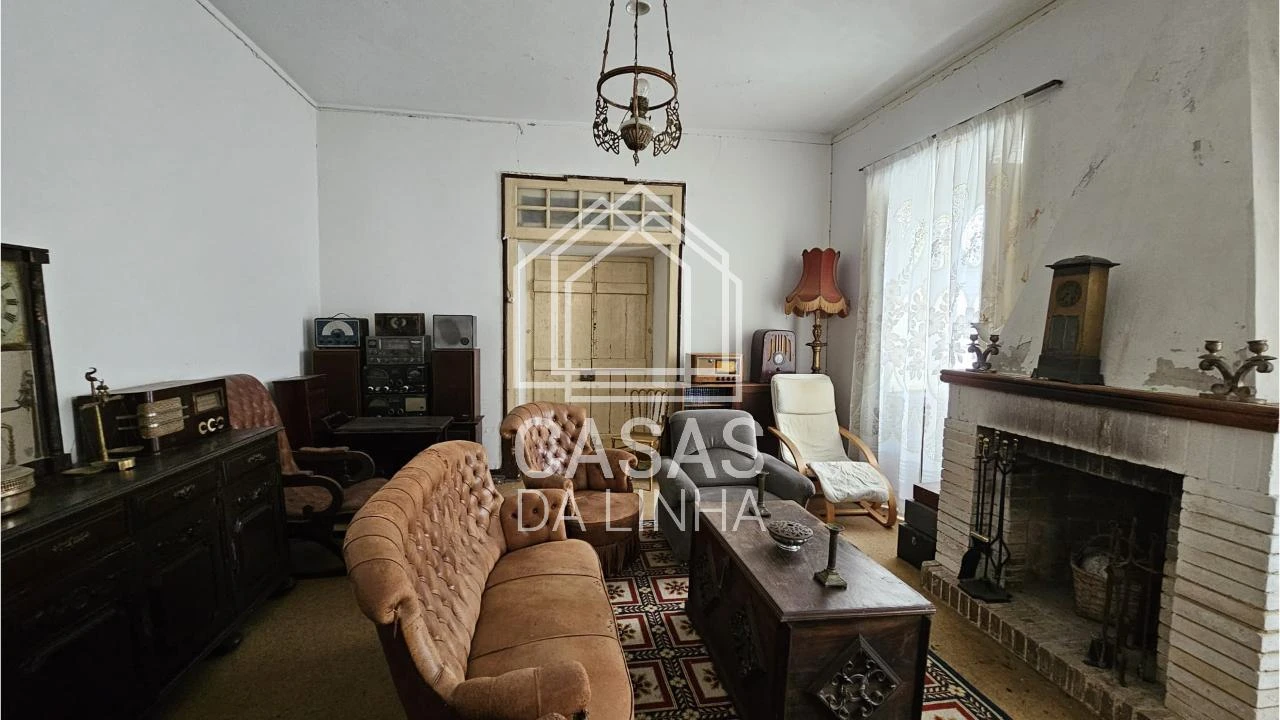 Moradia T8 para Venda em Santo Quintino Foto 2