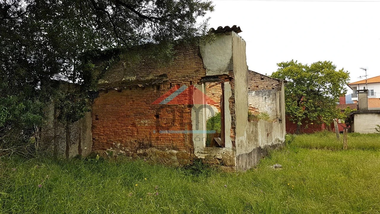 Terreno para Venda em Valença, Cristelo Covo e Arão Foto 3