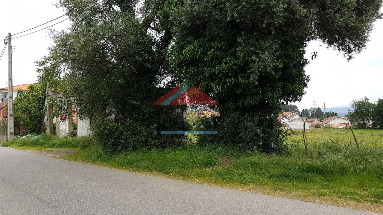 Terreno para Venda em Valença, Cristelo Covo e Arão Foto 5