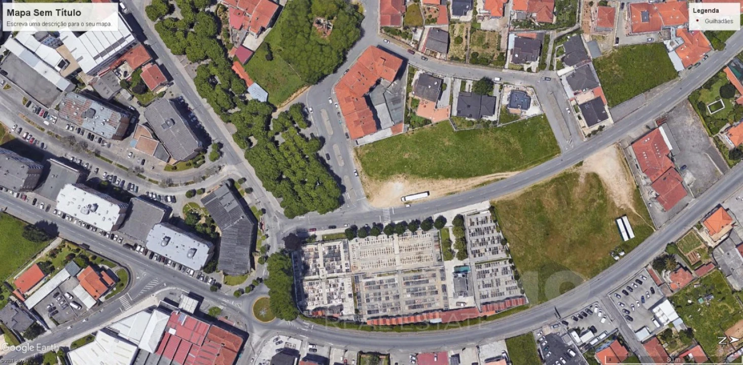 Terreno P/ Prédio para Venda em Arrifana Foto 5