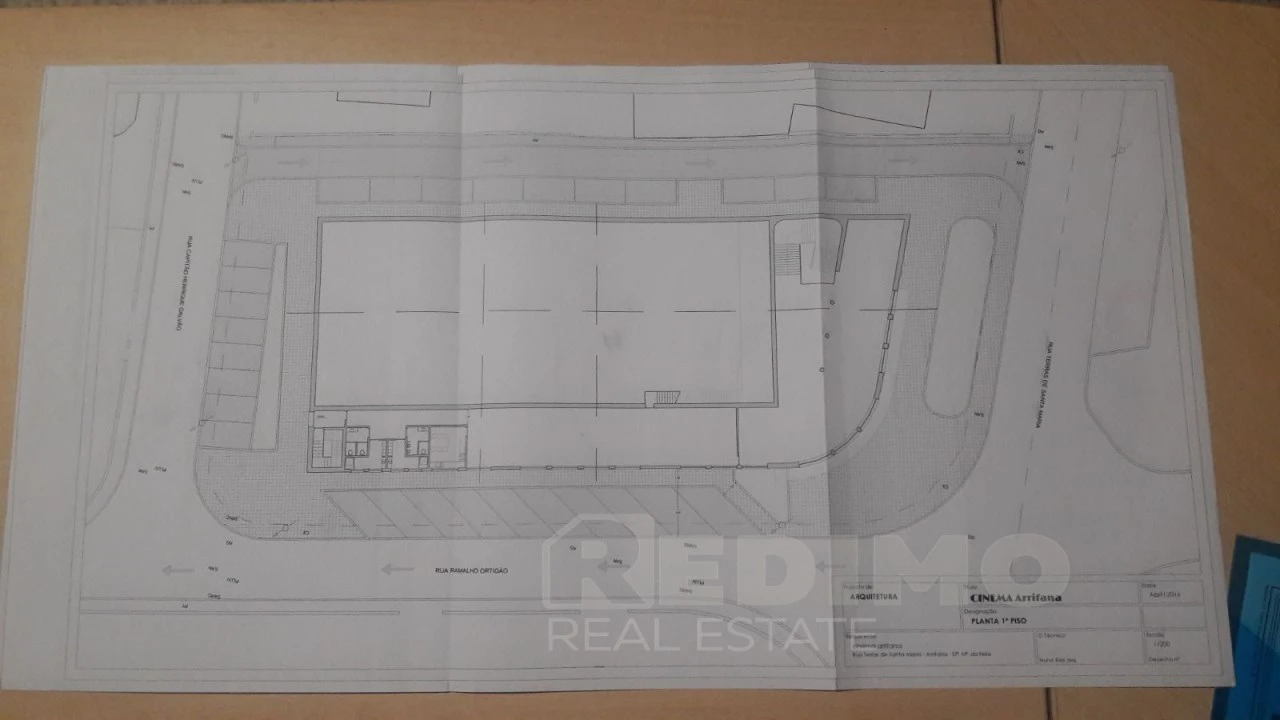 Armazém para Venda em Arrifana Foto 15