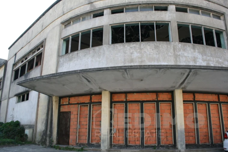 Armazém para Venda em Arrifana Foto 3