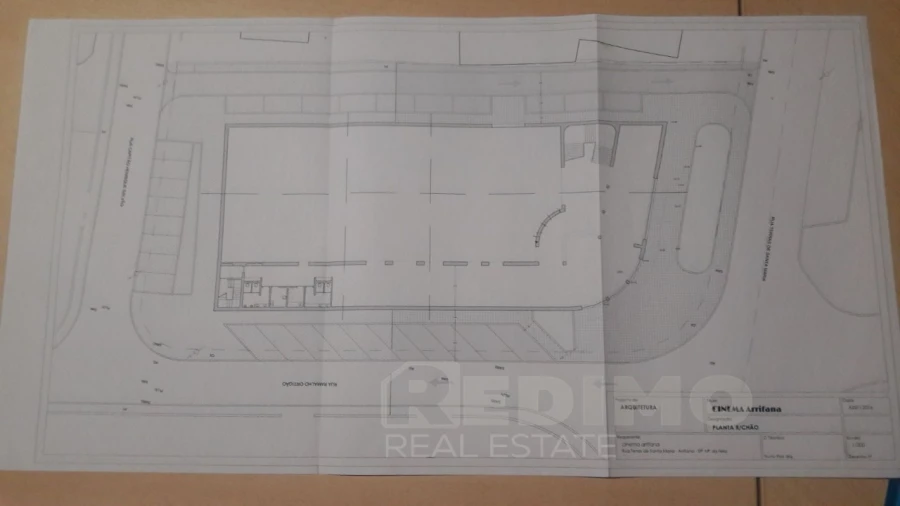 Armazém para Venda em Arrifana Foto 13