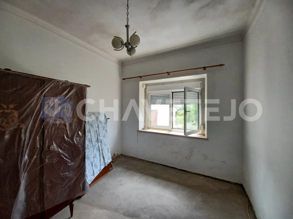 Moradia T3 para Venda em Casais e Alviobeira Foto 7