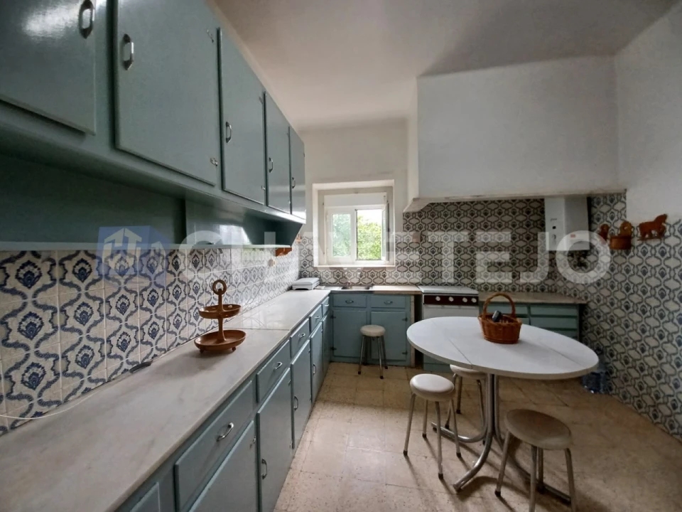 Moradia T3 para Venda em Casais e Alviobeira Foto 8