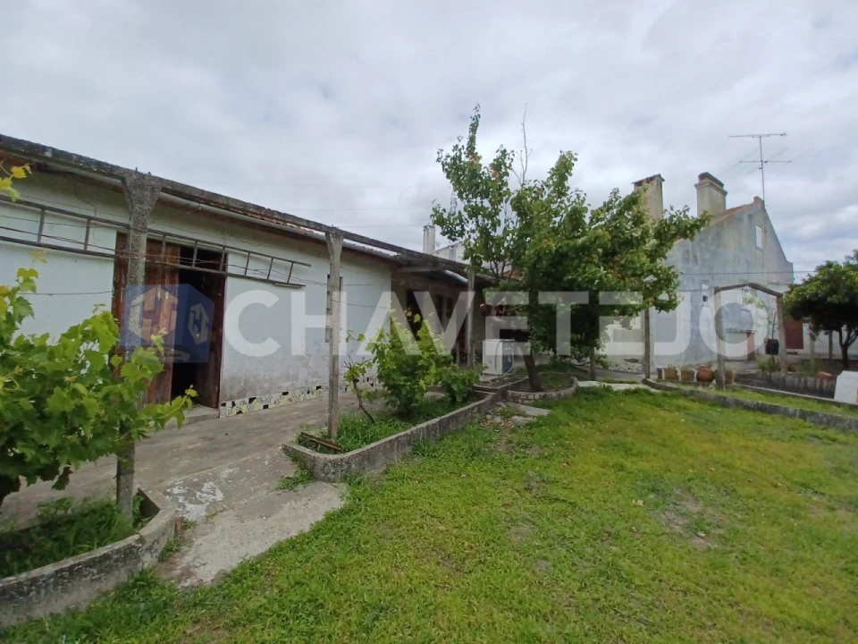 Moradia T3 para Venda em Casais e Alviobeira Foto 11