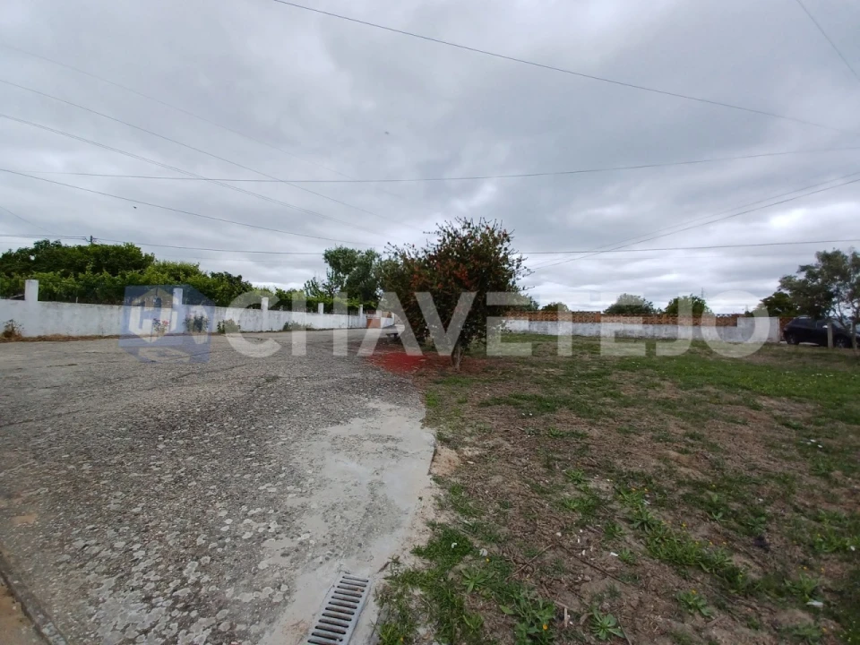 Moradia T3 para Venda em Casais e Alviobeira Foto 12