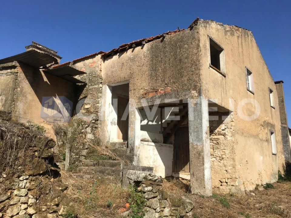 Moradia T3 para Venda em Casais e Alviobeira Foto 40