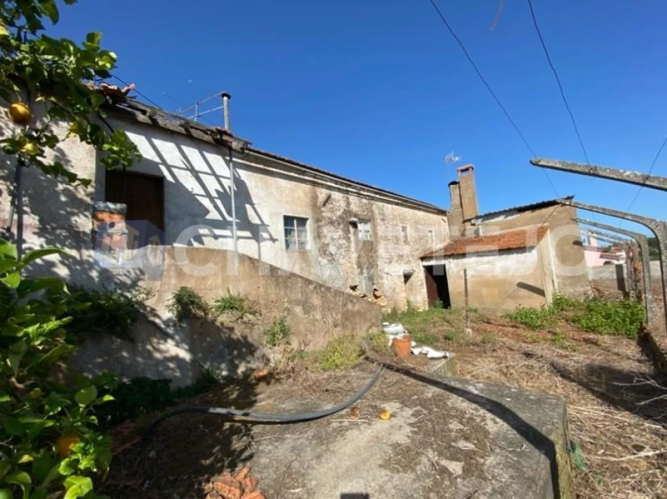 Moradia T3 para Venda em Casais e Alviobeira Foto 42