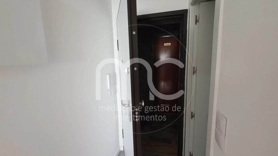 Apartamento T2 para Venda em Caparica e Trafaria Foto 29