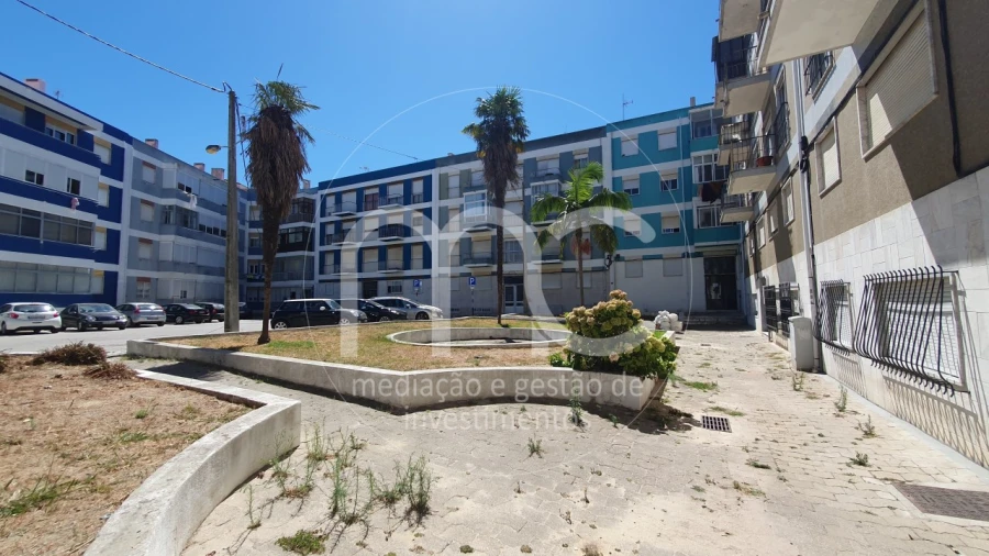 Apartamento T2 para Venda em Caparica e Trafaria Foto 33