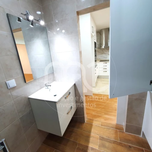 Apartamento T2 para Venda em Algueirão-Mem Martins Foto 14