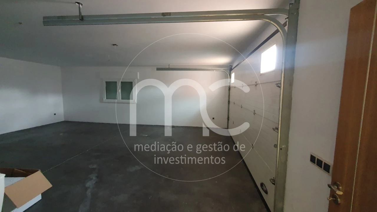 Moradia T7 para Venda em Bidoeira de Cima Foto 16