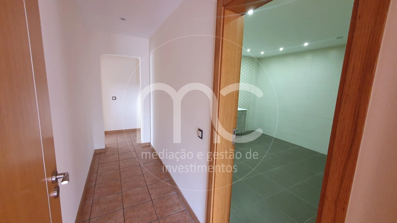Moradia T7 para Venda em Bidoeira de Cima Foto 19